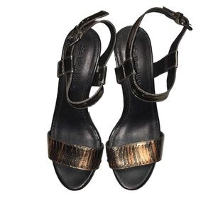 Vera Wang JAMAYA pewter leather wedges sandals